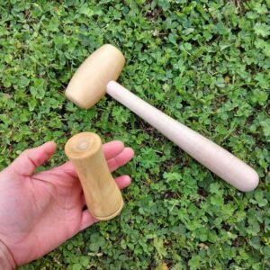 Casse-noix, accessoires bois.